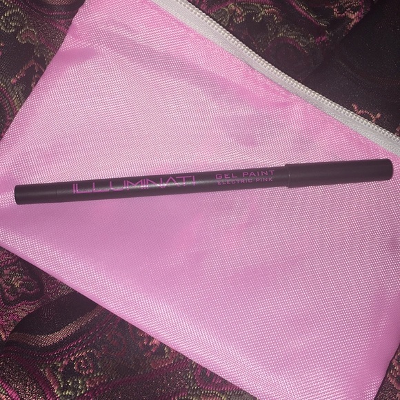 Illuminati Electric Pink Gel Paint Eyeliner - Picture 3 of 4